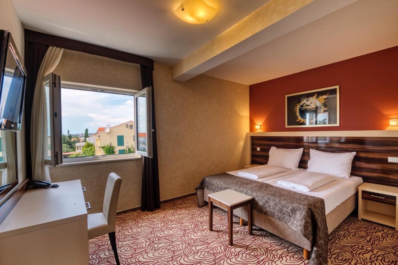 Hotel Terra Novalja Extérieur photo