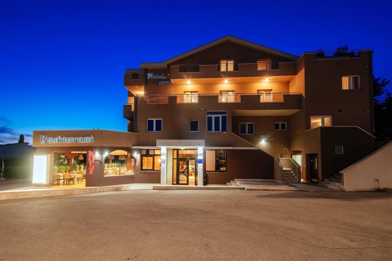 Hotel Terra Novalja Extérieur photo